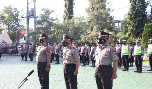 Tiga Personel Polresta Banyuwangi Naik Pangkat Pengabdian Perwira