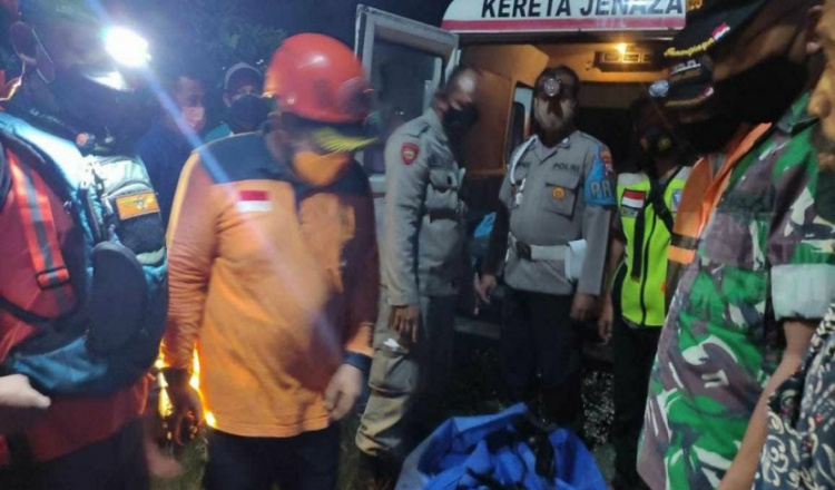 Heboh, Sesosok Mayat Ditemukan Mengapung di Sungai Kaligesing Banyuwangi