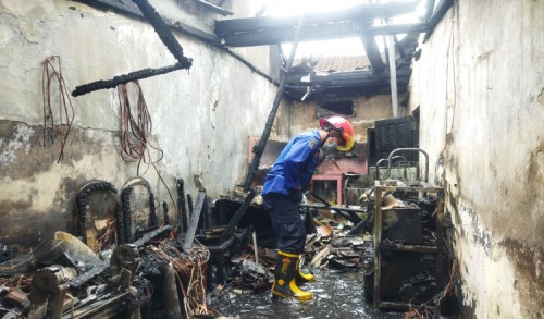 Satu Rumah Warga di Banyuwangi Ludes Terbakar
