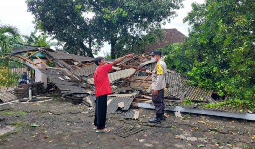 Angin Puting Beliung Landa Banyuwangi, Belasan Rumah Rusak 