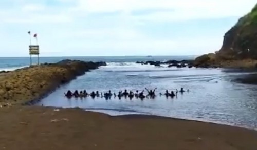Ketenangan Arwah Korban Tenggelam, Jadi Tujuan Ritual di Pantai Watu Ulo
