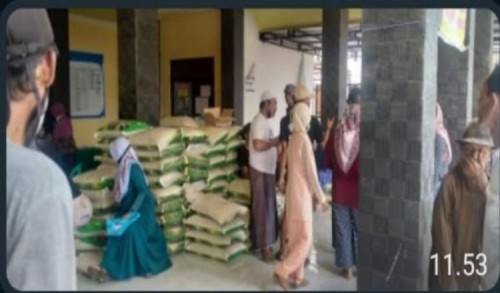 Penyaluran Bantuan Sembako di Bondowoso Diduga Tabrak Aturan, dari Kantor Desa Seperti Agen, KPM Diarahkan ke Toko Tertentu