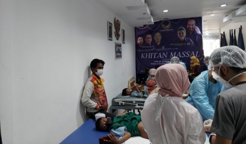 Berkah Isra Mi'raj, NasDem Surabaya Gelar Khitan Massal