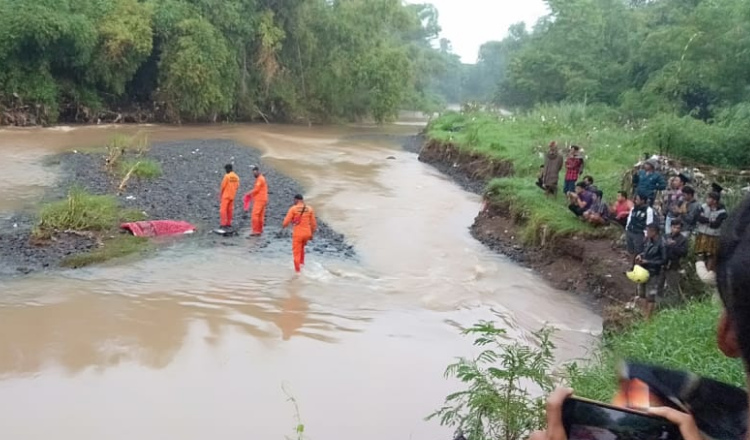 Korban Tenggelam Sungai Pekalen Ditemukan, Terseret Arus Sejauh Dua Kilometer