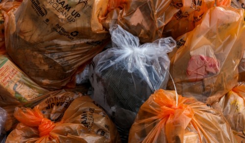 Akan Terbit Perwali Pembatasan Kantong Plastik di Pasar, Untuk Apa?