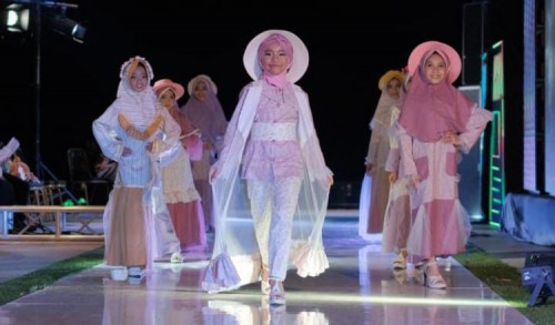 Desainer Cilik Asal Pamekasan Tampil Memukau di Muslem Fashion Chamber Jawa Timur