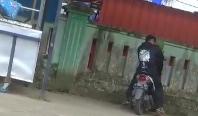 Viral, Video Pasangan Remaja Mesum Diduga Terjadi di Tuban