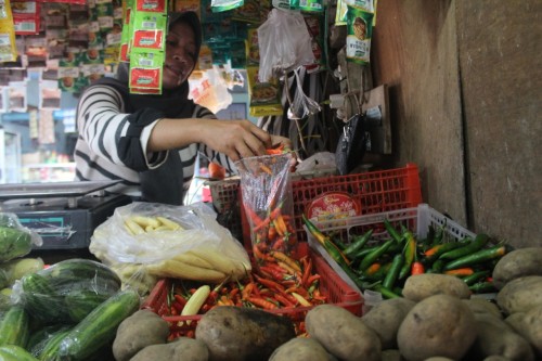 Pasokan Berkurang Akibat Cuaca Ekstrem , Harga Cabai di Pasar Citra Niaga Jombang Merangkak Naik 