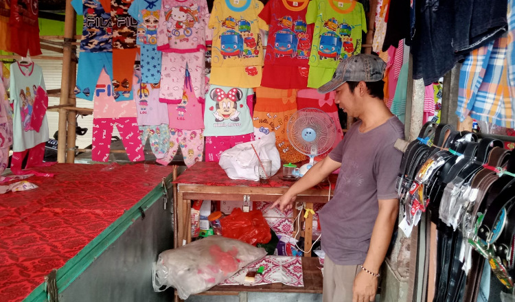 Alamak! Tiga Emak-emak Curi Uang di Pasar Probolinggo, Modusnya Bikin Tepuk Jidat