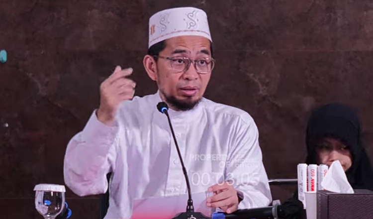 Ustaz Adi Hidayat: Hukum Suami Mencontohkan Kalimat Talak Kepada Istri