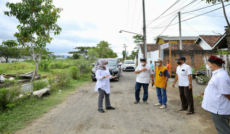 Gerakkan Ekonomi Rakyat, Bupati Banyuwangi Minta Percepat Pembangunan Infrastruktur