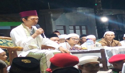 Sempat Terjadi Penolakan, Silaturahmi UAS di Purworejo Sukses Dihadiri Ribuan Jamaah
