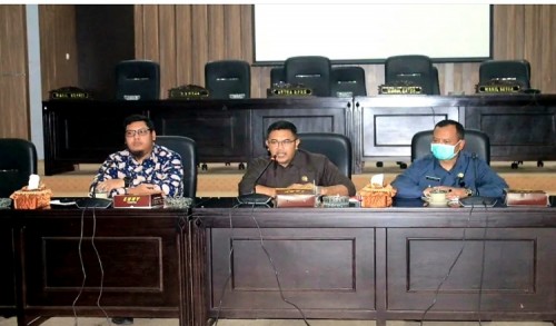Pimpinan DPRD Bondowoso Dukung Penuh Dugaan Penyimpangan Penyaluran Pupuk Subsidi Dilaporkan ke Polda Jatim 