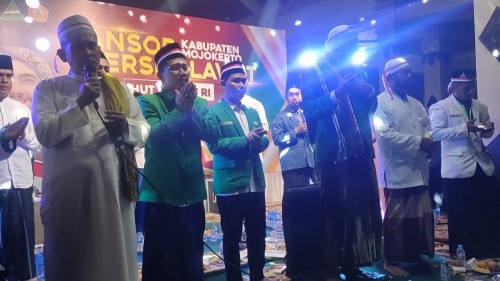 Gus Barra: Perbanyak Doa dan Sholawat Untuk Peringati HUT RI Ke 77