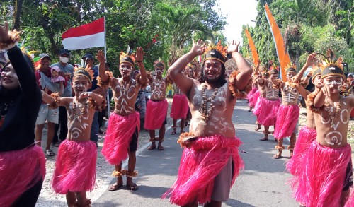 Memperingati HUT RI, Desa Kedungsoko Tuban Gelar Karnaval Sebagai Sarana Perkokoh Persatuan 