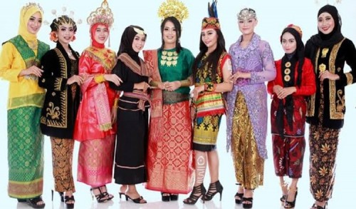 Karnaval Baju Adat Nusantara Kota Blitar Digelar Pekan Ini, Yuk Simak Rutenya