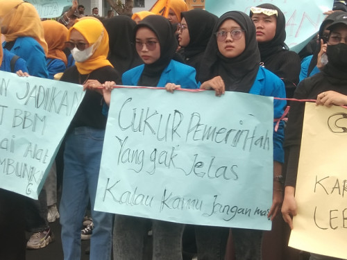 Usai di Demo PMII, DPRD Bondowoso Pastikan Bentuk Pansus Kelangkaan Pupuk Bersubsidi 