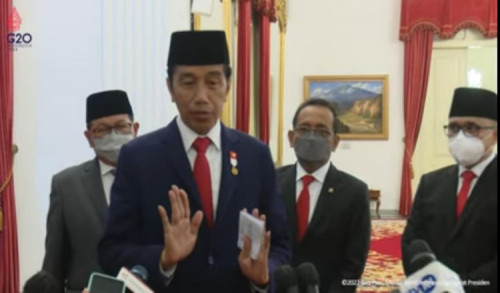 Azwar Anas Dilantik jadi Menteri Menpan RB, Jokowi: Gak Usah Dipesan-Pesan, Sudah Ngerti yang Harus Dilakukan