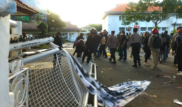 Empat Orang Saksi Demo Anarkis di Banyuwangi Akan Diperiksa Besok