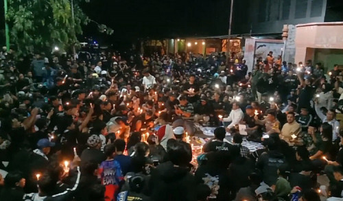Suporter Sepak Bola di Probolinggo Doakan Korban Tragedi Stadion Kanjuruhan 