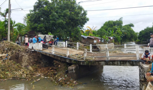 DPU CKPP Banyuwangi Akan Renovasi Jembatan Penyebab Banjir di Lingkungan Sutri