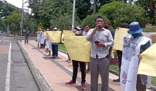 Aksi Flashmob APAPaT Jatim Dukung KTT G20 di Bali