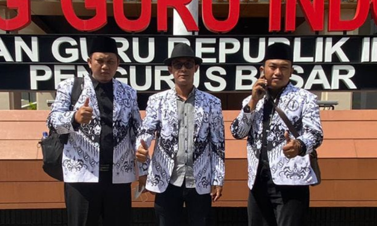 Aktivis Tagih Janji Pemkab Jember, Sanksi Oknum Kepala Sekolah 