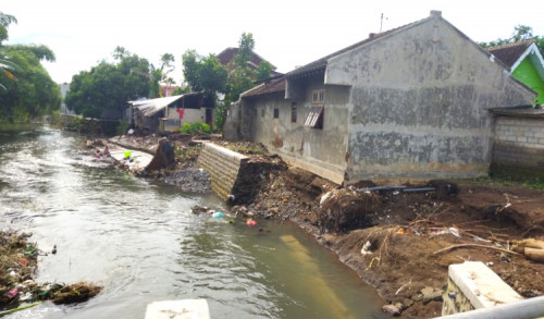 Dinas Pengairan Banyuwangi Segera Perbaiki Plengsengan Jebol Diterjang Banjir