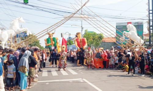Pawai Jombang Culture Carnival Angkat Potensi Budaya Lokal 