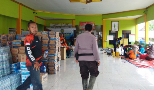 BPBD Banyuwangi Dirikan Posko Bantuan Korban Banjir Kalibaru
