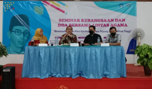 Unipra Surabaya Gelar Diskusi Kebangsaan, 3 Pemateri Ajak Mahasiswa Merawat Toleransi