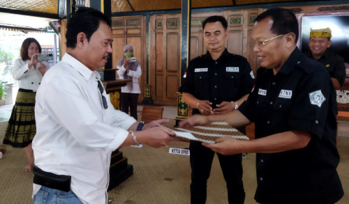 Pimpin KTNA, Wakil Ketua DPRD Banyuwangi Siap Sejahterakan Petani dan Nelayan