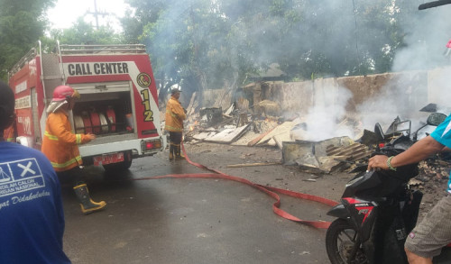 Botol BBM Eceran Tersenggol Saat Masak, Warung Makan di Probolinggo Terbakar