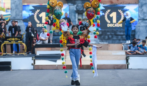 Elvira Adijaya Putri Pariwisata Cilik Jatim Ikut Meriahkan Banyuwangi Ethno Carnival 2022