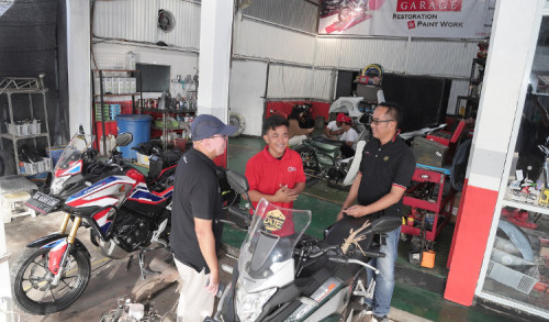 Esta Garage, Bengkel Alumni SMK Binaan Yayasan AHM dan MPM Honda Jatim Sukses di Bali