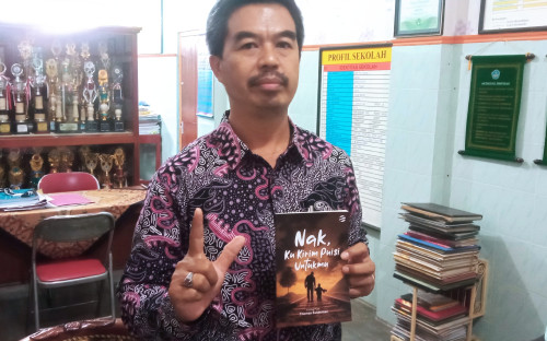 Buku Antalogi Puisi Karya Kepala Sekolah di Cilacap, Insipirasi Bagi Anak Untuk Berbuat Kebajikan