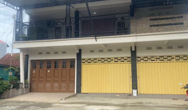 Setelah Ditetapkan Tersangka, Rumah Mantan Kades Jelgung Sampang Tampak Sepi