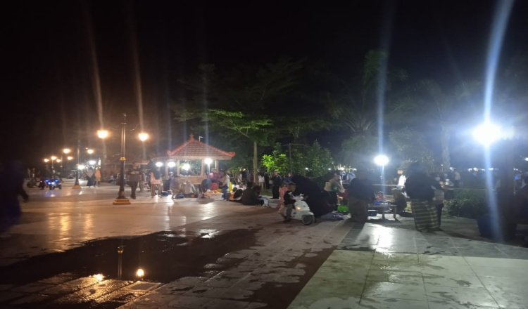 RTH Madiun, Jadi Jujukan Berwisata Malam Tahun Baru