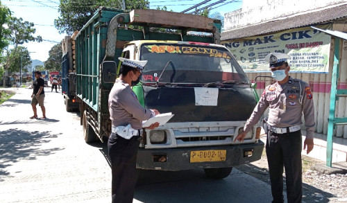 Truk vs Motor Adu Banteng di Banyuwangi, Satu Orang Tewas di Tempat