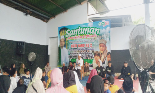 Rayakan Ultah ke-2 Komunitas Ojol Resto Jombang Berbagi Gelar Santunan Anak Yatim