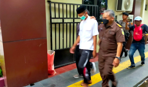 Santri Pembakar Juniornya di Pasuruan Dituntut 5 Tahun Penjara