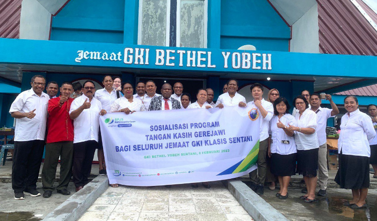 Bersama Jemaat GKI Sentani, BPJS Gelar Sosialisasi 