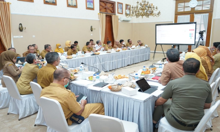 Tampung Aduan Masyarakat, Pemkab Cilacap Buka Layanan 'e-LaporBup'