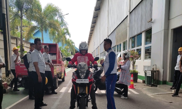 MPM Honda Jatim Beri Pelatihan Keselamatan Berkendara Kepada Karyawan PT. IMS  