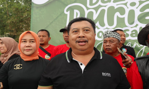 Ketua AKD Jombang Borong Durian Lokal Wonosalam