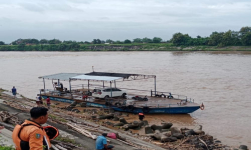 Perahu Tambang di Jombang Hanyut Terseret hingga 2 Kilometer