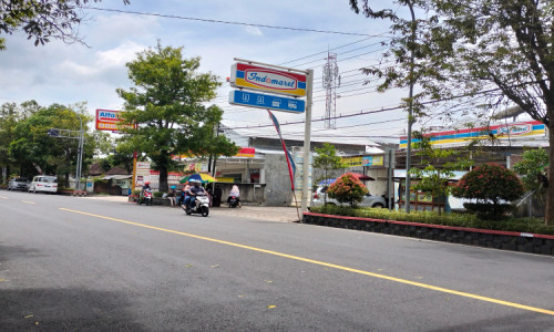 Minimarket Kian Menjamur di Ngawi, UMKM Resah Kalah Bersaing