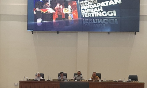 Penuhi Kewajiban Konstitusional, Bupati Bojonegoro Sampaikan LKPJ 2022