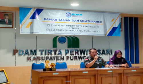 PDAM Tirta Perwitasari Kabupaten Purworejo Berhasil Raih Top BUMD Awards 2023