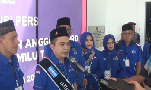 DPC Partai Demokrat Jombang Daftarkan Bacaleg ke KPU ,Targetkan 8 Dewan Pada Pemilu 2024